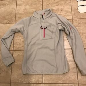 North Face Quarter Zip Pullover